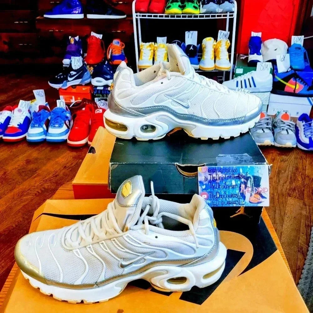 Nike Air Max Plus Gs White Metallic Silver size 5.5Y (Pre-Owned)